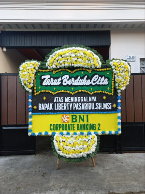 Papan Bunga Duka di Buniayu